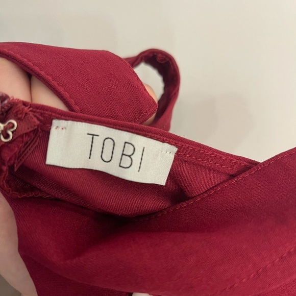 NWOT! Tobi bodycon burgundy dress - Picture 6 of 7